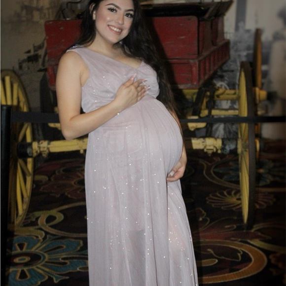 Elegant Lavender Maternity Dress - Picture 1 of 1